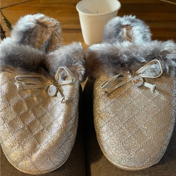 Michael Kors Slippers - Picture 1 of 9
